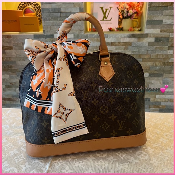 SOLD Louis Vuitton Alma handbag❤️ - Picture 4 of 8